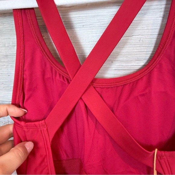 NWT Quince Italian Compression Cross-Back One-Piece Swimsuit - Red - Small - Picture 6 of 6